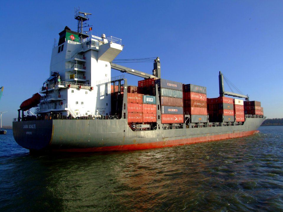 Laura Schulte pic2 at Berendrecht lock, Antwerp, Belgium