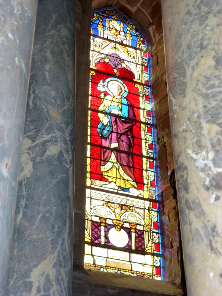 Launois-sur-Vence (Ardennes) église, vitrail 04