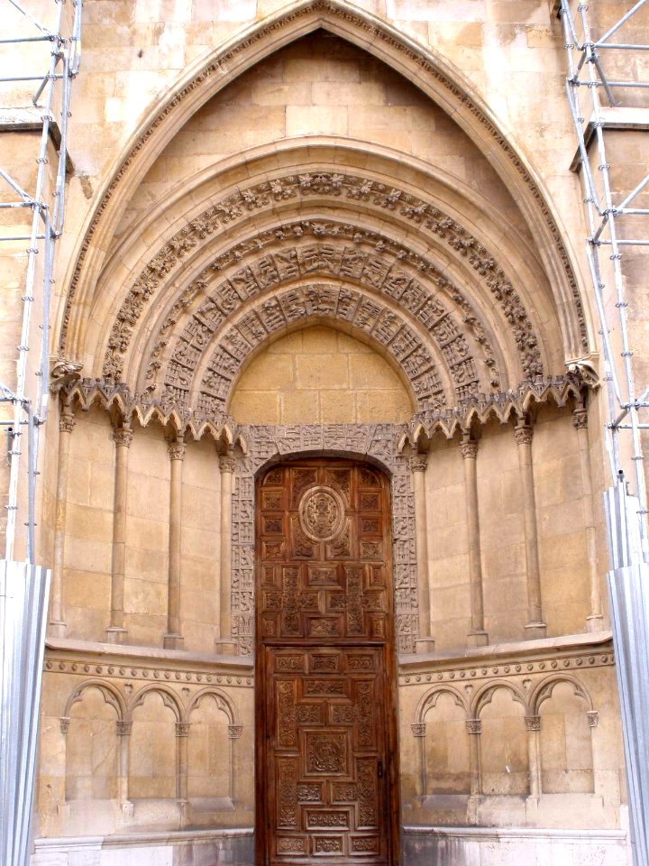 León - Catedral, hastial 07