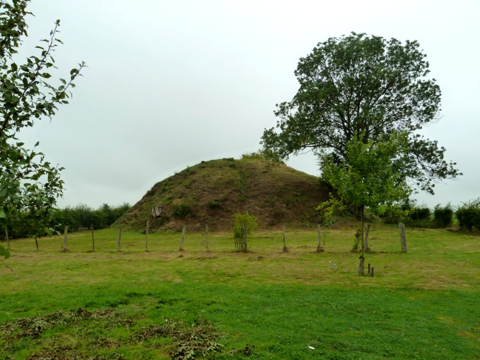 Lauw-Herstappeltombe (2)