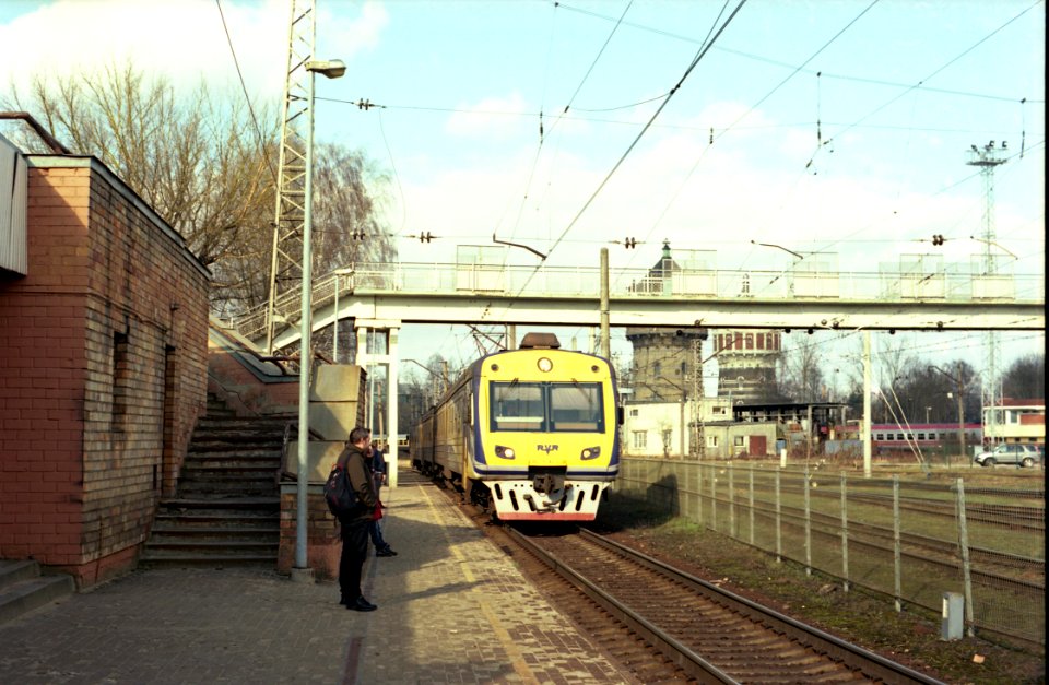 LDZ ER2-1342 2020-03 Vagonu Parks station