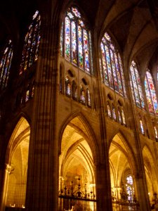 León - Catedral, vidrieras 03
