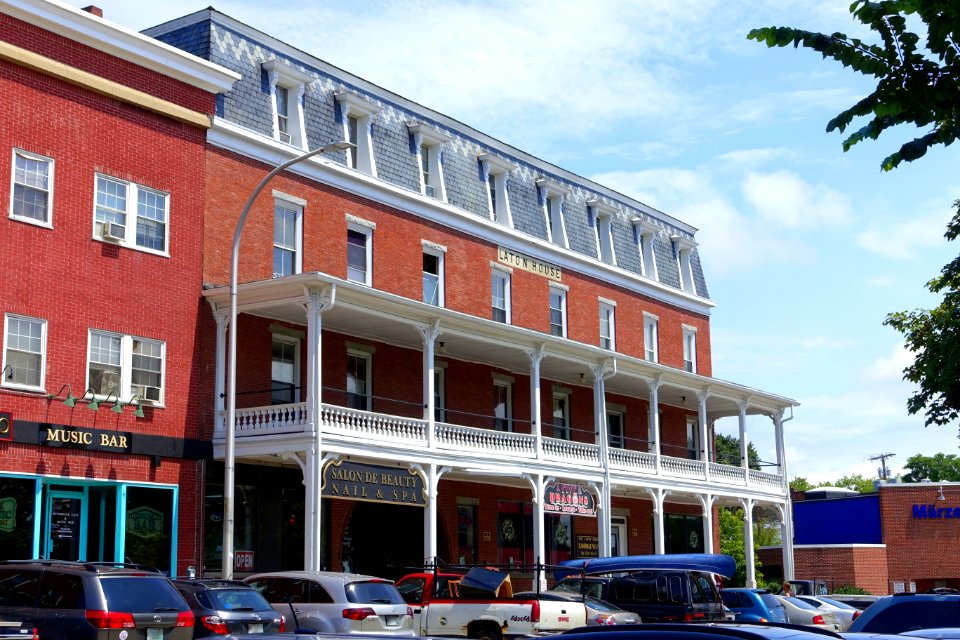 Laton House - Nashua, New Hampshire - DSC07190
