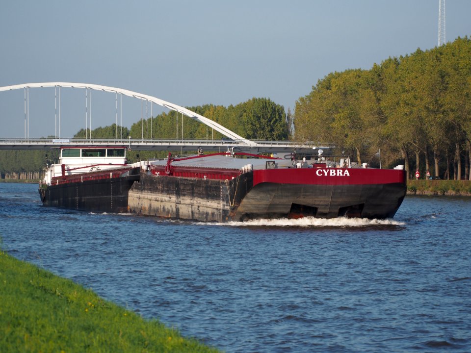 Lauwen ENI 02323098 pushing Cybra ENI 02326983 at the Amsterdam-Rhine Canal, pic2