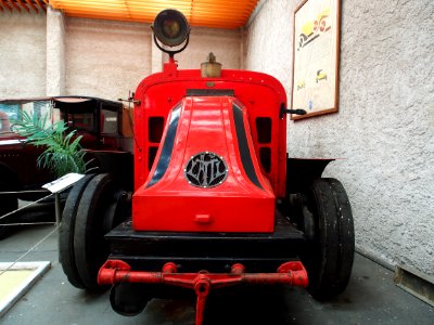 Latil fire engine, pic1