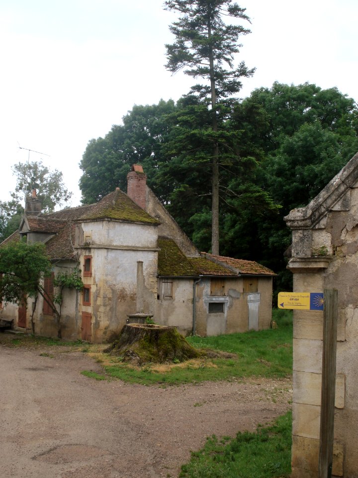 Le chemin de Compostelle passe à Thurigny (Nièvre, Fr)