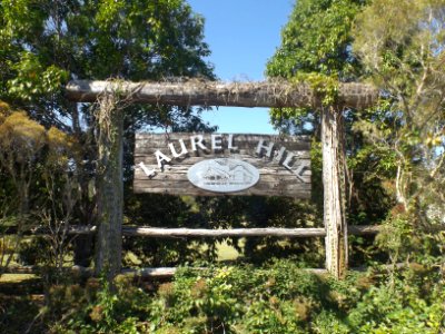 Laurel Hill Farmhouse signage