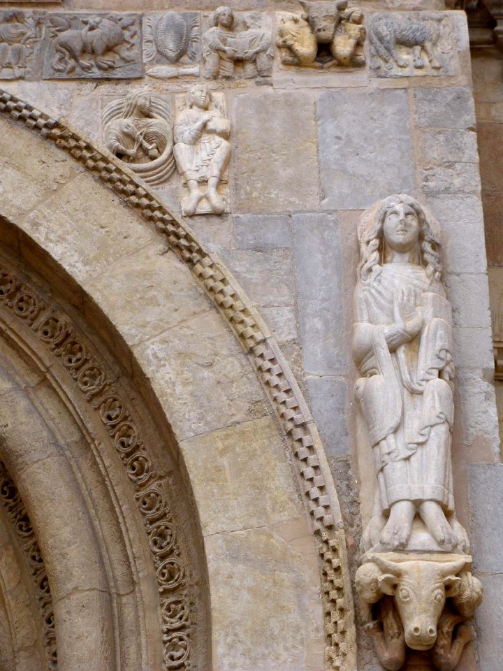 León - Basílica de San Isidoro - Puerta del Cordero 7