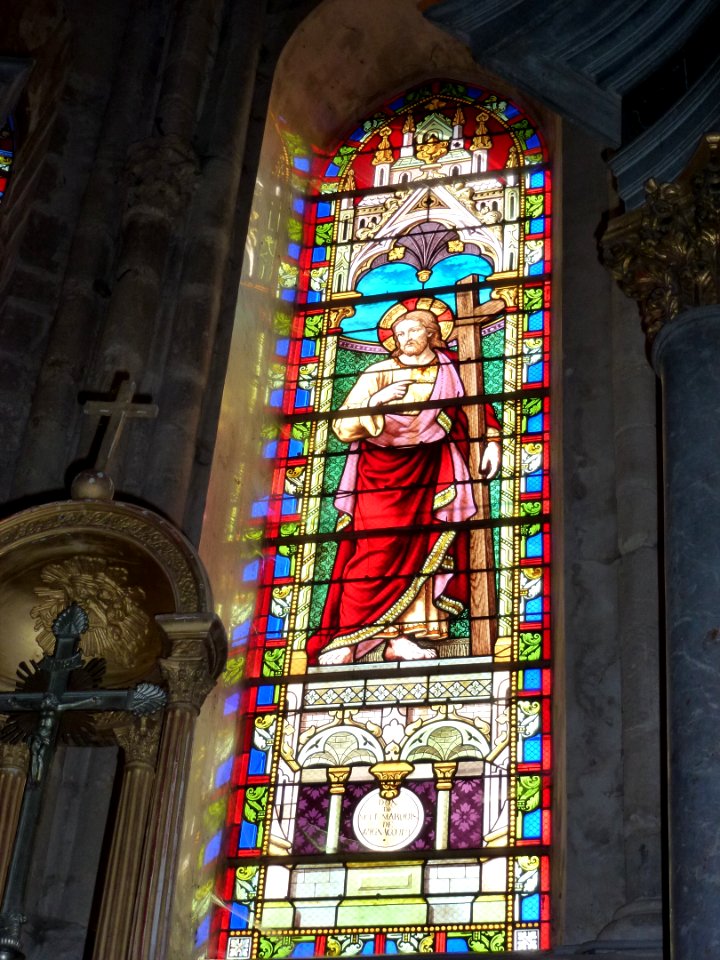 Launois-sur-Vence (Ardennes) église, vitrail 03