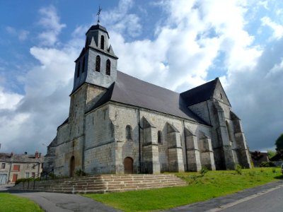 Launois-sur-Vence (Ardennes) église Saint-Étienne, vue latérale