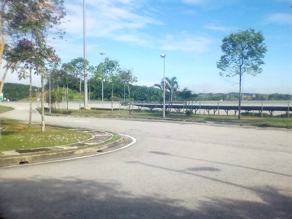 LATAR - Plaza Tol Kuang Barat (01)