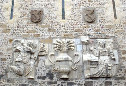 León - Catedral, hastial 09