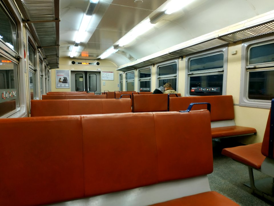 LDZ ER2T-711408 emu interior 2020-03