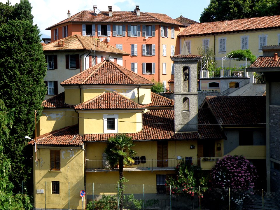 Laveno Via Tinelli 2
