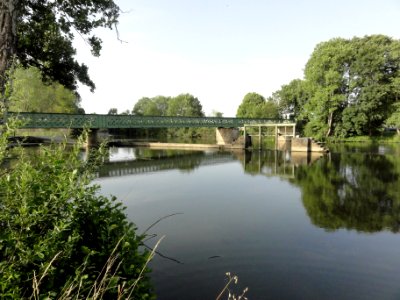 Le Boulay (Sarthe) la Sarthe avec le pont