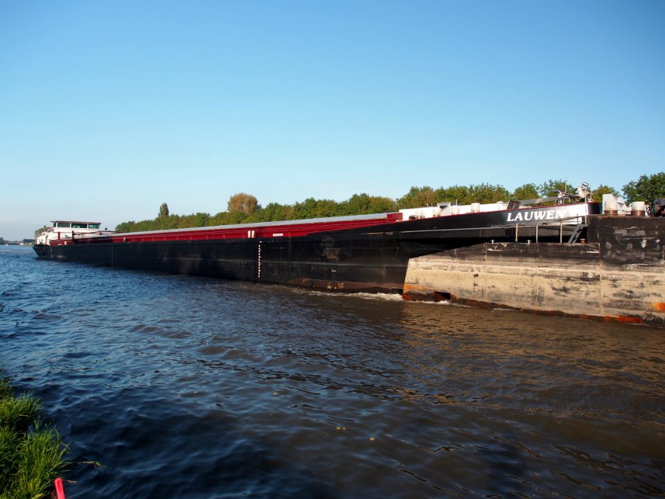 Lauwen ENI 02323098 at the Amsterdam-Rhine Canal, pic1