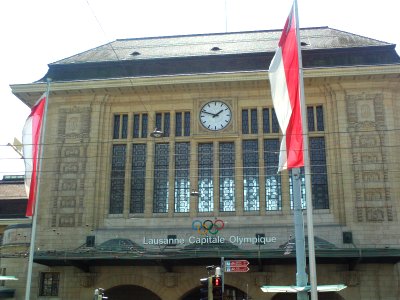 Lausanne railway station photo