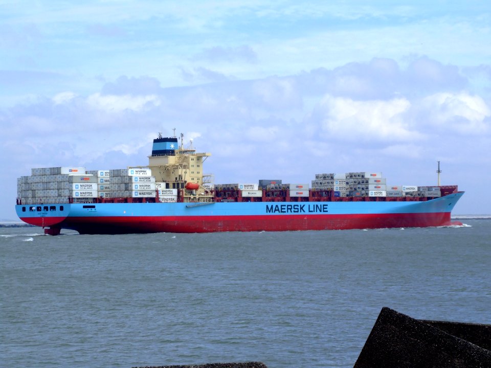Laust Maersk p10 approaching Port of Rotterdam, Holland 14-Jul-2007