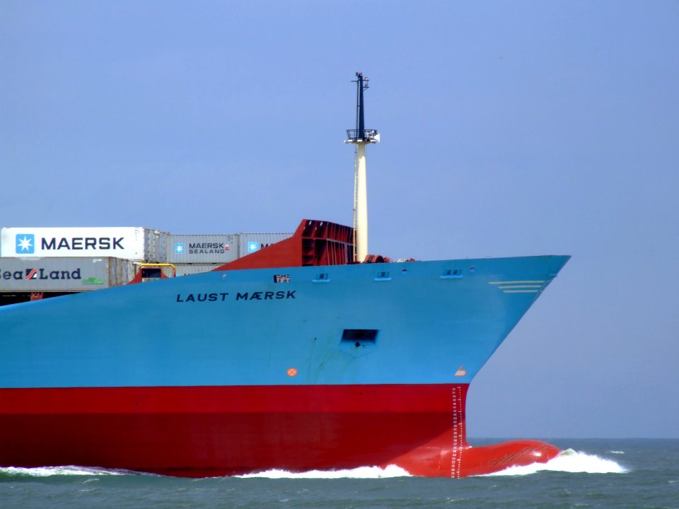 Laust Maersk p07 approaching Port of Rotterdam, Holland 14-Jul-2007