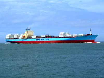 Laust Maersk p05 approaching Port of Rotterdam, Holland 14-Jul-2007