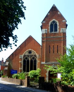 Leatherhead Methodist Church, Church Road, Leatherhead (July 2013) (5)