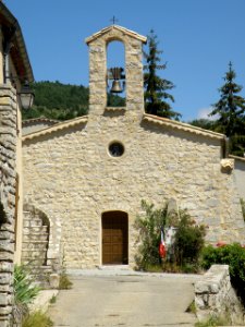 Le Poët-en-Percip Bourg 1