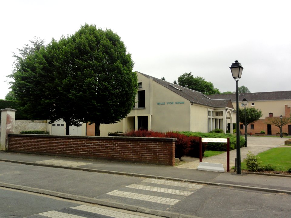 Le Meux (Oise) Salle des fêtes