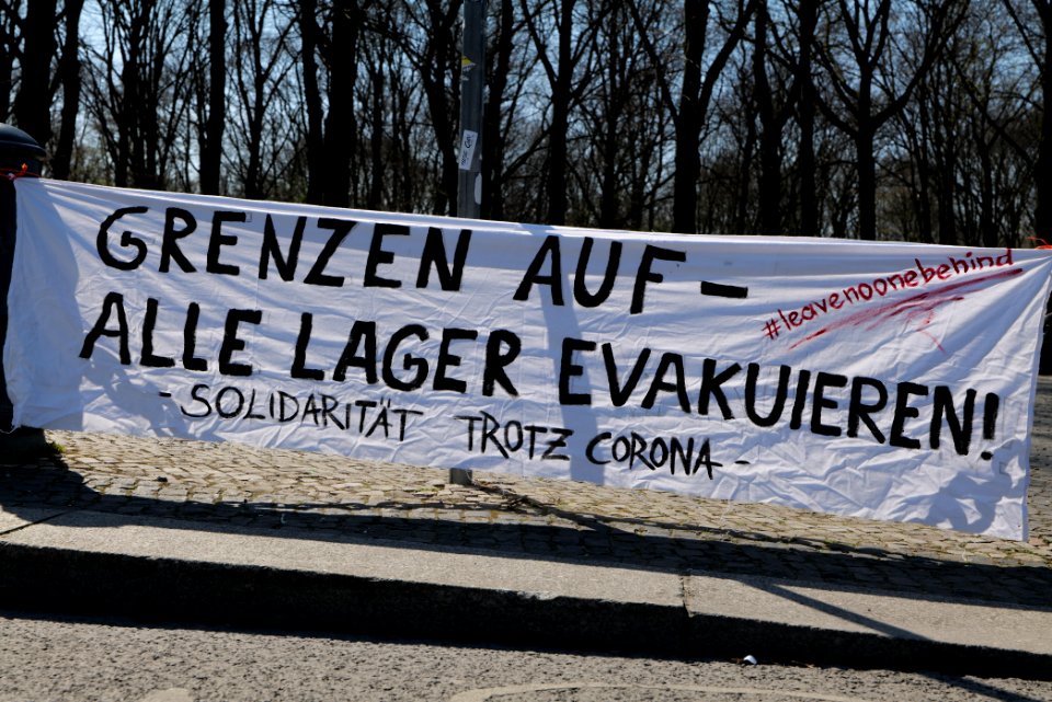 LeaveNoOneBehind protest Berlin 2020-04-05 103