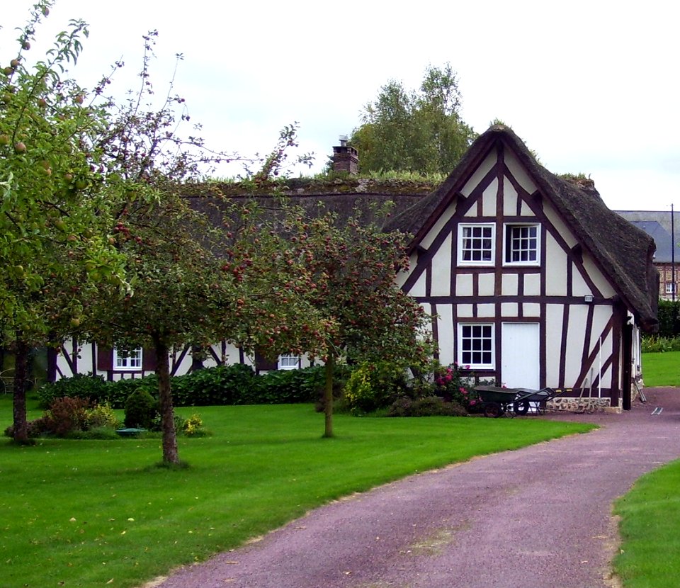 Le Theil chaumière