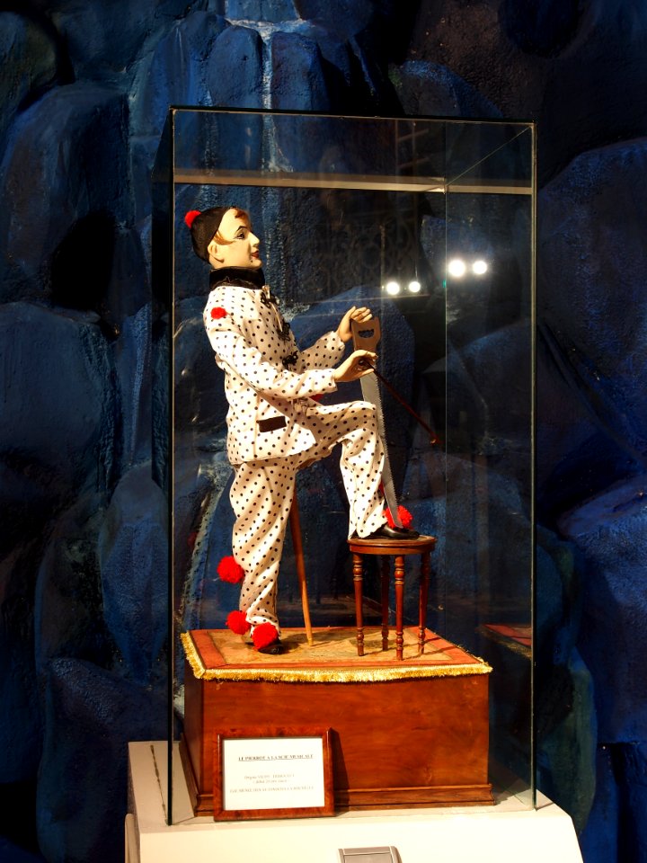 Le Pierrot a la Scie Musicale, VICHY-TRIBOULET, début 20ème siécle, Musée des Automates, pic-073