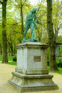 Le Faucheur by Constantin Meunier - Cinquantenaire - Brussels, Belgium - DSC08503