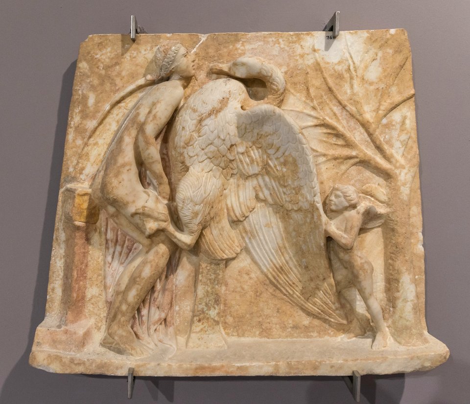 Leda and the Swan archmus Heraklion