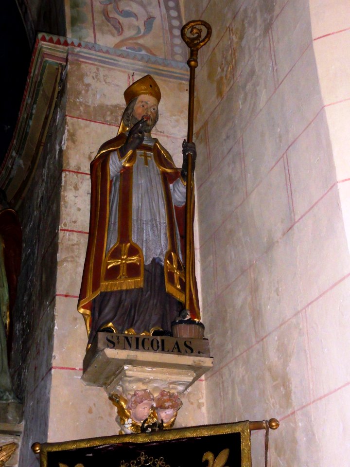 Le Grez (Sarthe) église, statue Saint Nicolas