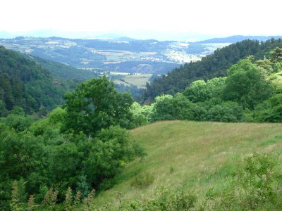 Le Brignon (Haute-Loire, Fr), view of the Loire Valley ENE