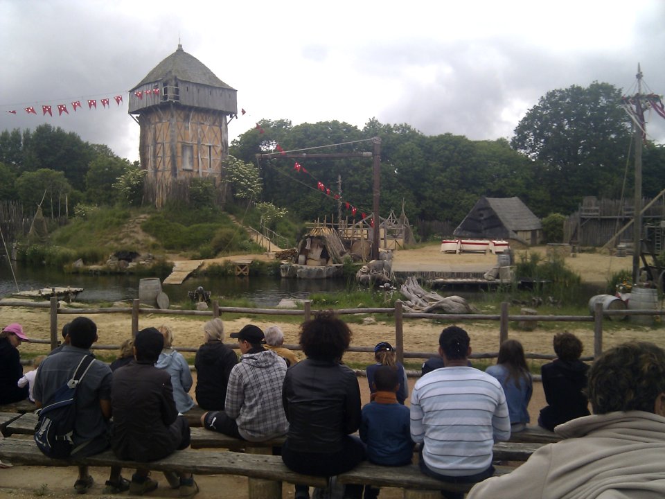 Le Puy du Fou - Grand Spectacle - 01 - Les Vikings