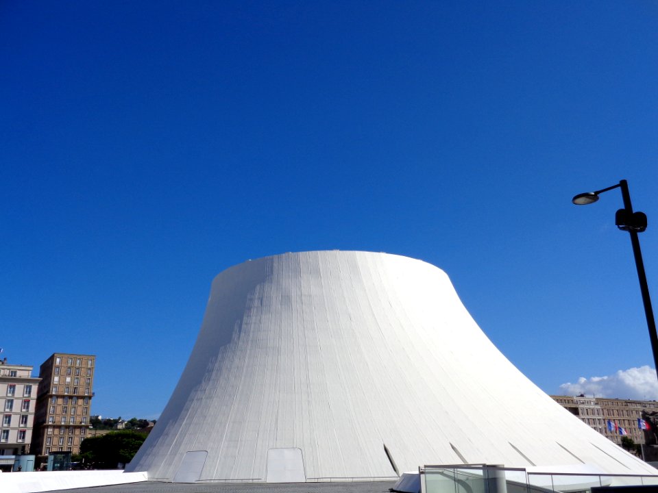 Le Volcan Au Havre (180698913)