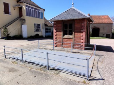 Le Quartier (Puy-de-Dôme) poids public