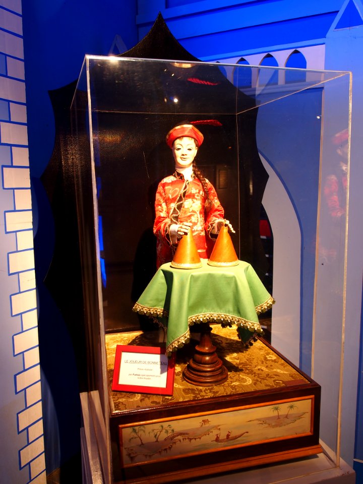 Le Joueur de Bonneteal, Musée des Automates, pic-059