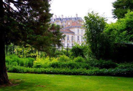 Le Lycée Montaigne vu du Luxembourg
