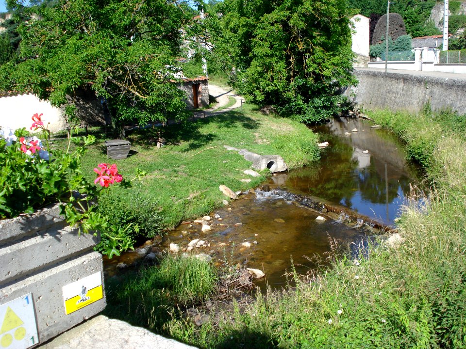 Le Moingt à Moingt (Montbrison), avec balisage PR
