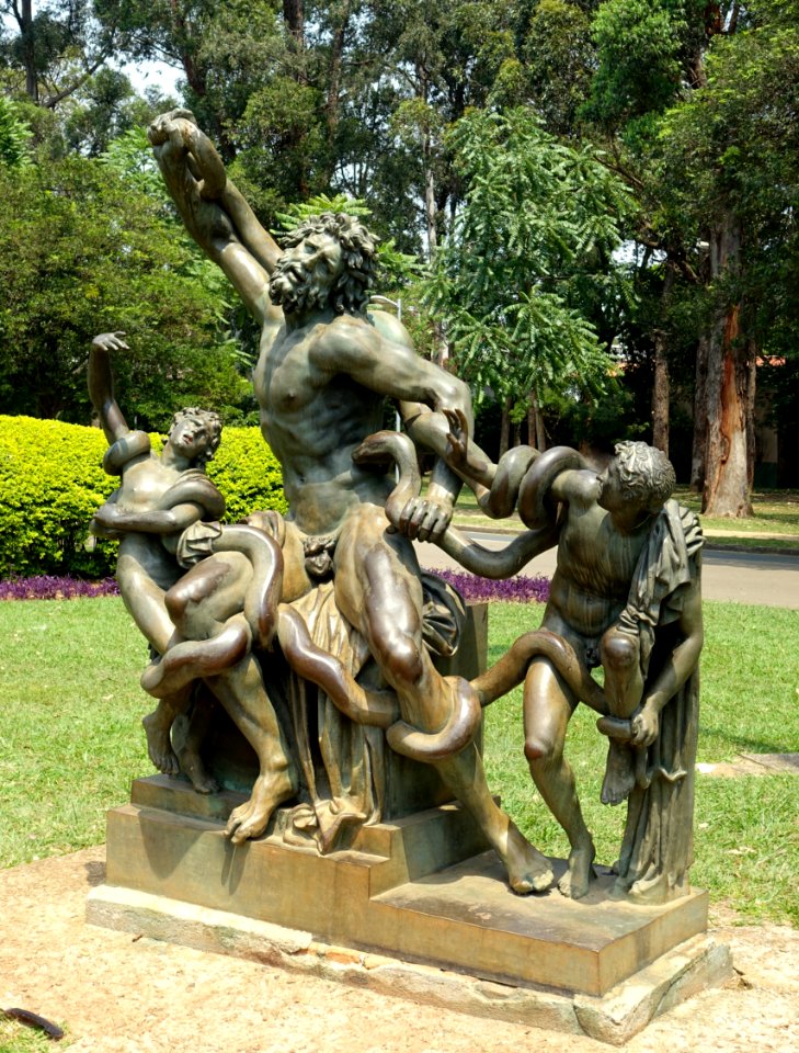 Laocoon group - Ibirapuera Park - Sao Paulo, Brazil - DSC07458