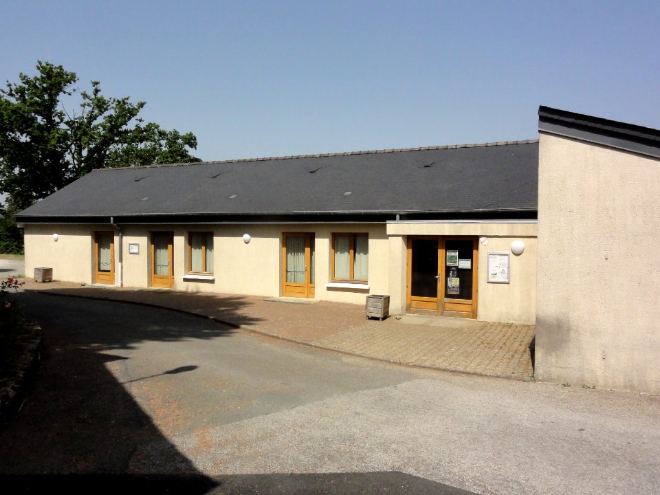 Le Grez (Sarthe) salle polyvantente
