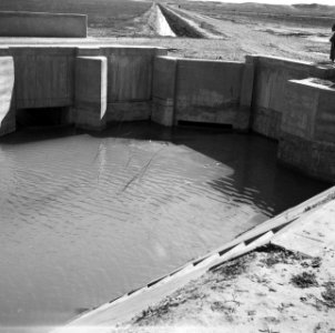 Landschappen, dammen, Bestanddeelnr 250-8611