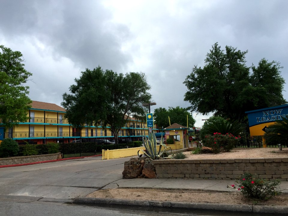 LaPlazaApartmentsGulftonHouston002