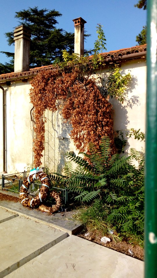 Lapide commemorativa fucilati 18 dicembre 1944