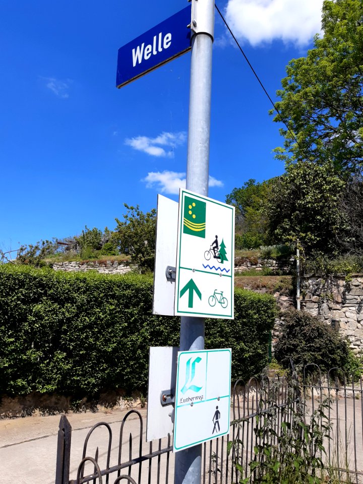 Langenbogen Welle Himmelsscheibenradweg