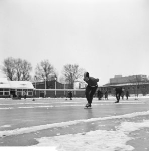 Langebaan kampioenschappen te Groningen verreden, Rudi Liebrechts tegen Arie Zee, Bestanddeelnr 914-6737