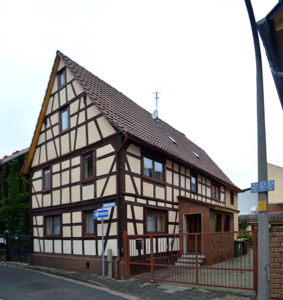 Langendiebach, Bürgerstraße 5