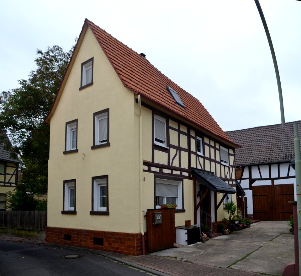 Langendiebach, Ringstraße 8