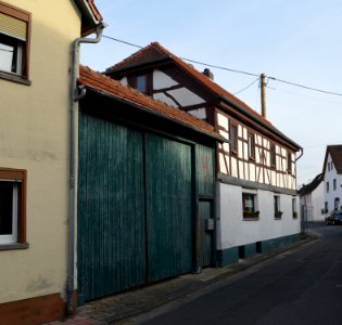 Langenhain, Martin-Luther-Straße 4 (1)